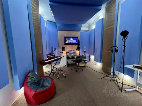 Помещение свободного назначения в Крым, Симферополь ул. Ковыльная (13 ...