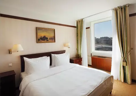 Комната Москва пл. Евразии, 2 (50.0 м)