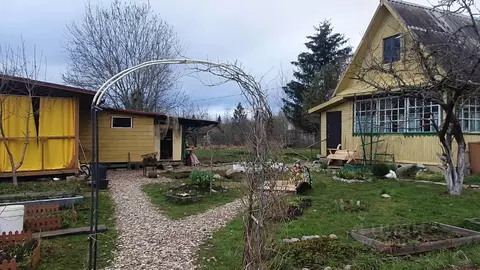 Дом в Ленинградская область, Киришский район, Кусинское с/пос, ...