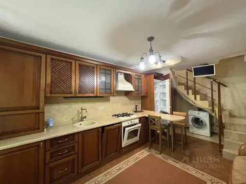 2-к кв. Краснодарский край, Сочи ул. Тимирязева, 1 (60.0 м)