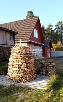 Дом в Ленинградская область, Лодейнопольский район, пос. Свирьстрой ...