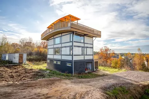 Дом в Ленинградская область, Всеволожский район, Токсовское городское ...