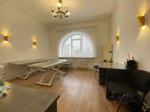 Помещение свободного назначения в Татарстан, Казань ул. Декабристов, ...