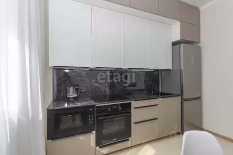 1-к кв. Омская область, Омск Октябрьская ул., 35 (42.0 м)