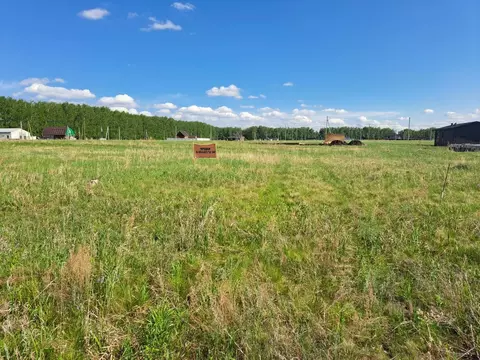 Участок в Омская область, Омский район, с. Усть-Заостровка, Удачный кп ...