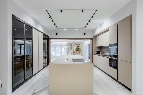 Дом в Московская область, Одинцовский городской округ, д. Таганьково, ...