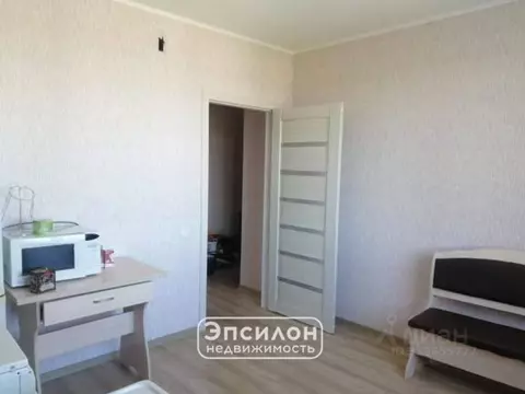 2-к кв. Курская область, Курск просп. Дружбы, 19В (57.5 м)