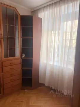 2-к кв. Москва ул. Малые Каменщики, 18К3 (42.7 м)