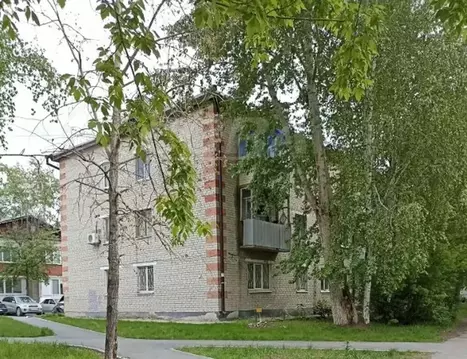 2-комнатная квартира: микрорайон Мелиораторов, улица 70 лет Октября, 7 ...