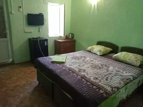 Комната Крым, Ленинский район, Семисотское с/пос, с. Каменское 15сТ