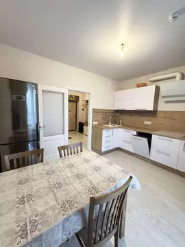 2-к кв. Красноярский край, Красноярск ул. Академгородок, 66 (58.4 м)