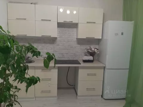 1-к кв. Курская область, Курск просп. Вячеслава Клыкова, 38 (37.0 м)