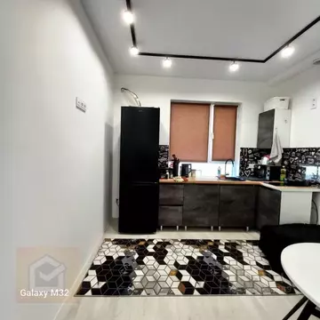 2-к кв. Крым, Симферополь просп. Александра Суворова, 15к2 (47.3 м)