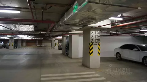 Гараж в Свердловская область, Екатеринбург ул. Мамина-Сибиряка, 101 ...