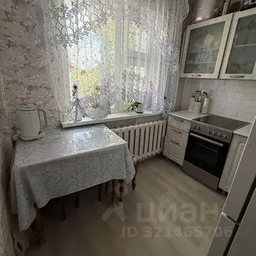 3-к кв. Ханты-Мансийский АО, Нижневартовск ул. Чапаева, 51 (48.7 м)