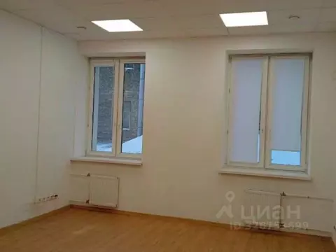 Склад в Санкт-Петербург Уральская ул., 19к10 (28 м)