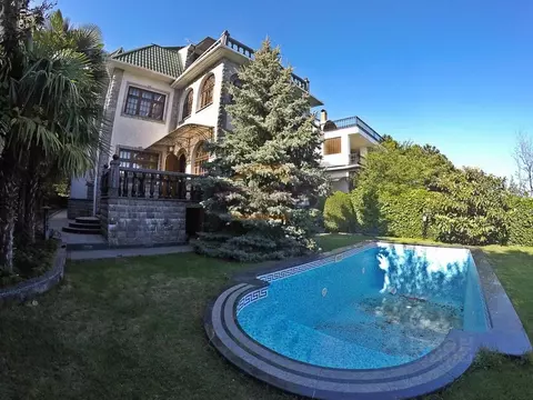 Дом в Крым, Ялта муниципальный округ, Восход пгт ул. Горная, 39 (450 ...