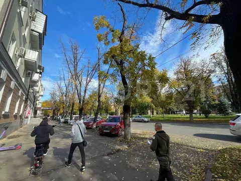 Торговая площадь в Краснодарский край, Краснодар Красная ул., 147 (272 ...