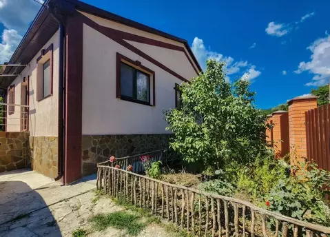 Дом в Краснодарский край, Геленджик городской округ, с. Адербиевка ул. ...