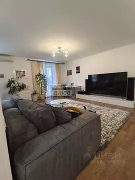 2-к кв. Омская область, Омск ул. 70 лет Октября, 15/1 (64.0 м)