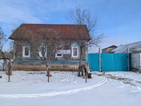 Дом в Саратовская область, Балаковский район, с. Маянга Центральная ...