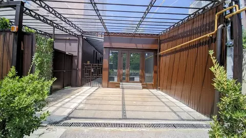 Торговая площадь в Краснодарский край, Сочи Каспийская ул., 8 (67 м)