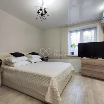 1-к кв. Волгоградская область, Волгоград ул. Кирова, 86А (32.4 м)