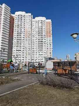 Продается 2-комнатная квартира