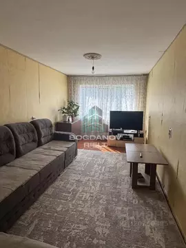 2-к кв. Омская область, Омск ул. 50 лет ВЛКСМ, 4 (48.0 м)