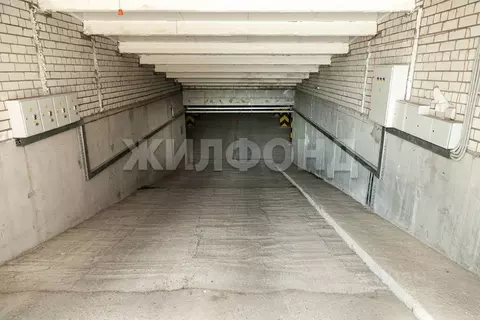 Гараж в Алтайский край, Барнаул ул. Сергея Ускова, 41 (16 м)
