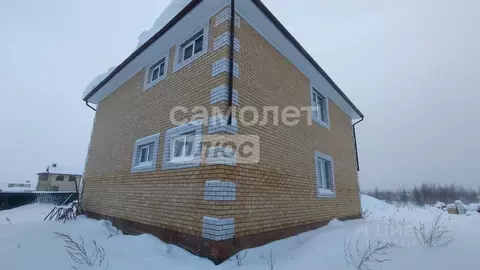 Дом в Марий Эл, Медведевский район, Руэмское с/пос, д. Рябинка пер. ...