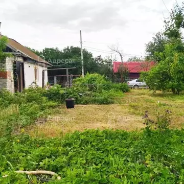 Дом в Волгоградская область, Светлоярский район, Кировское с/пос, ...
