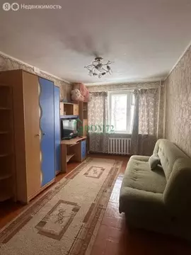 3-комнатная квартира: Тобольск, 7-й микрорайон, 19 (59.9 м)