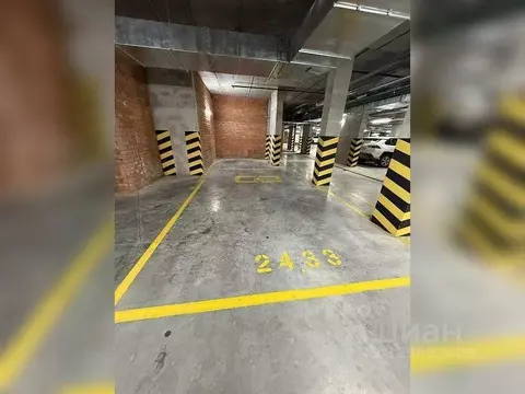 Гараж в Ханты-Мансийский АО, Сургут ул. Мелик-Карамова, 4/1 (15 м)