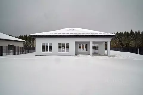 Дом в Ленинградская область, Гатчинский муниципальный округ, д. ...