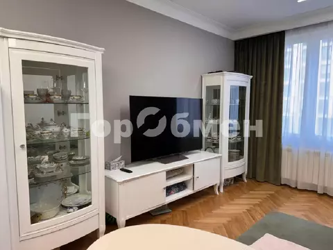 Продается 3-комнатная квартира