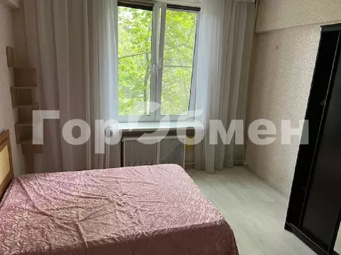 Продается комната в 4-комнатной квартире