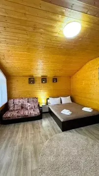 Дом в Карачаево-Черкесия, Зеленчукский район, с. Архыз ул. Курджиева, ...