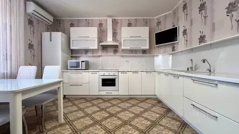 2-к кв. Тюменская область, Тюмень Солнечный проезд, 7 (87.7 м)