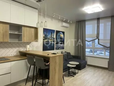 2-к кв. Тюменская область, Тюмень ул. Федюнинского, 30к6 (64.6 м)