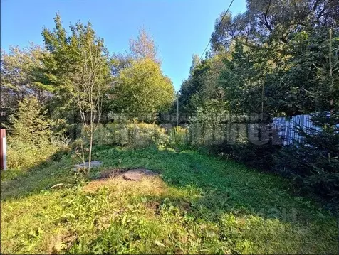 Участок в Смоленская область, Смоленск пос. Вишенки, ул. Нижние ...