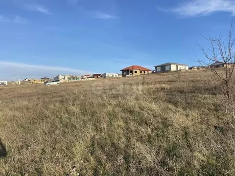 Участок в Крым, Симферопольский район, Чистенское с/пос, с. Левадки, ...