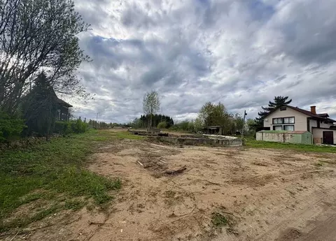 Участок в Московская область, Серпухов городской округ, д. Новоселки  ...
