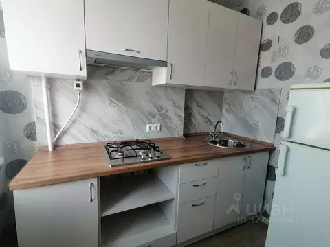 2-к кв. Омская область, Омск Городок Нефтяников мкр, ул. Энтузиастов, ...