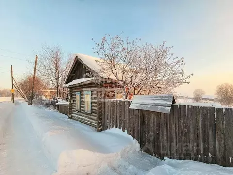 Дом в Курская область, Золотухинский район, Тазовский сельсовет, с. ...