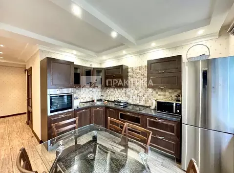 Продается 3-комнатная квартира