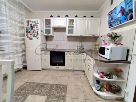 2-к кв. Белгородская область, Старый Оскол Космос мкр, 14 (64.2 м)