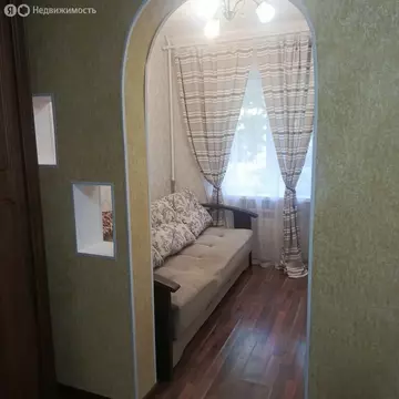 2-комнатная квартира: Сочи, улица Конституции СССР, 36 (48 м)