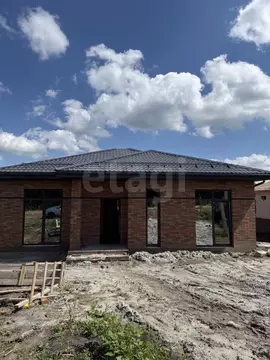 Дом в Курская область, Курский район, Нижнемедведицкий сельсовет, д. ...