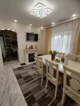 Дом в Крым, Евпатория городской округ, Заозерное пгт ул. Чкалова, 16 ...